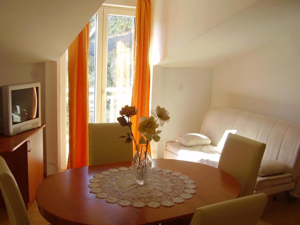 Vlasic Apartment Ston